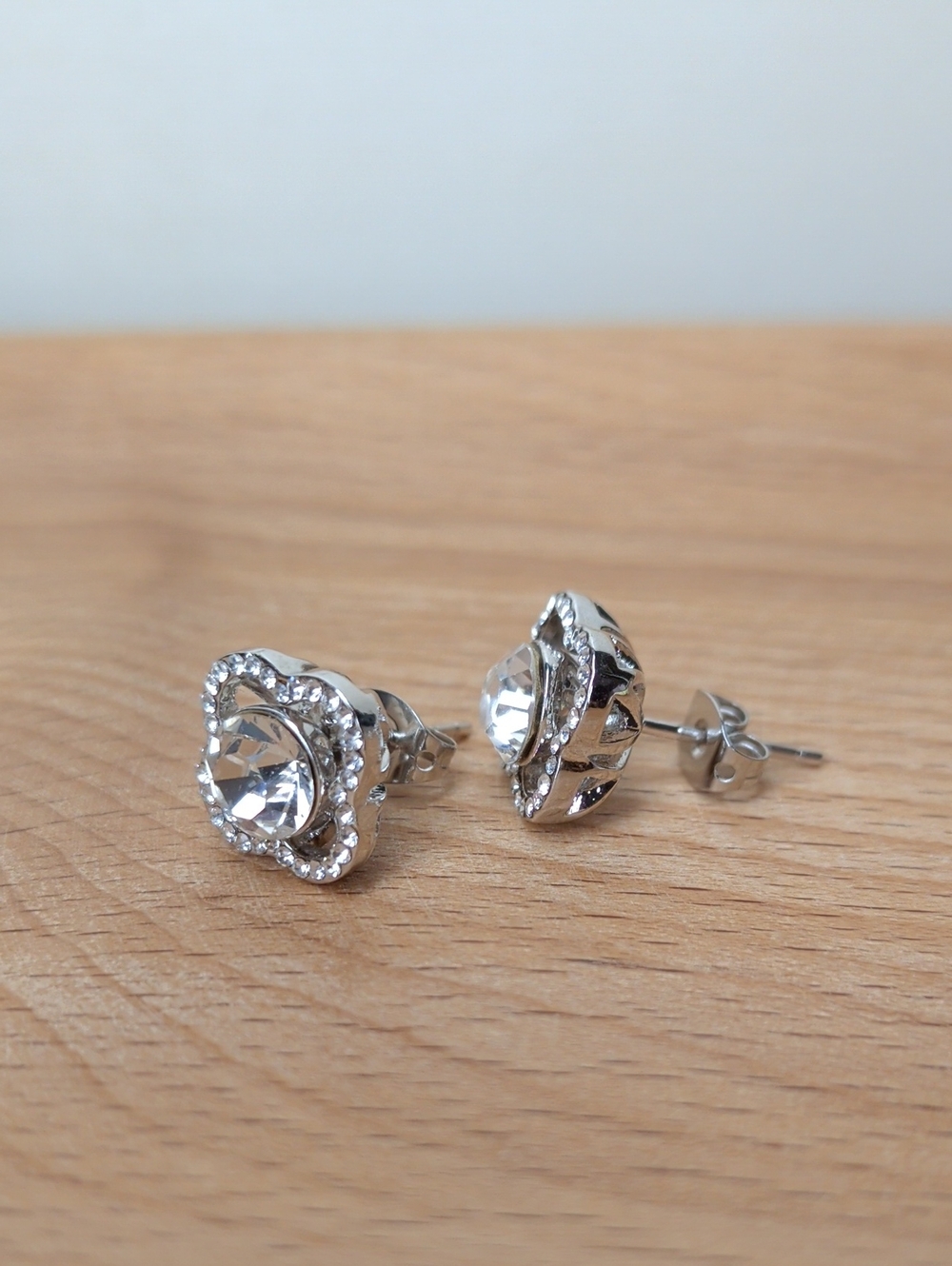 18k White Gold Plated clover studs with crystal halo